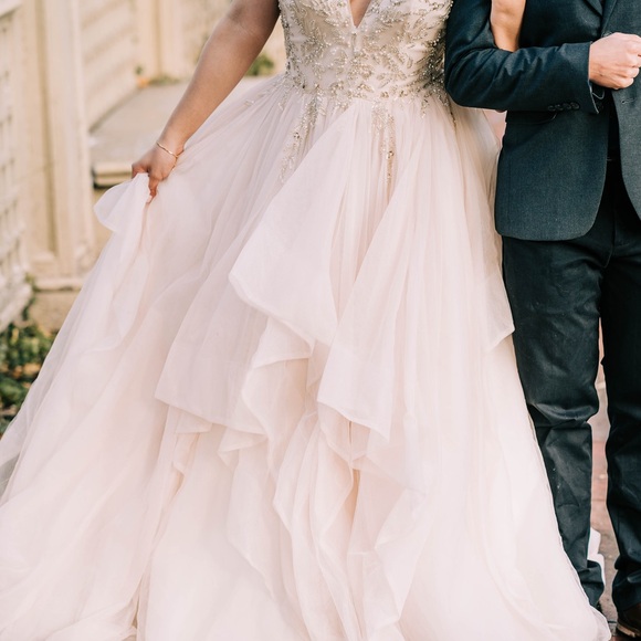 Sottero and Midgely by Maggie Sottero Wedding Dress
Style Amelie-6SR861 - Picture 15 of 15